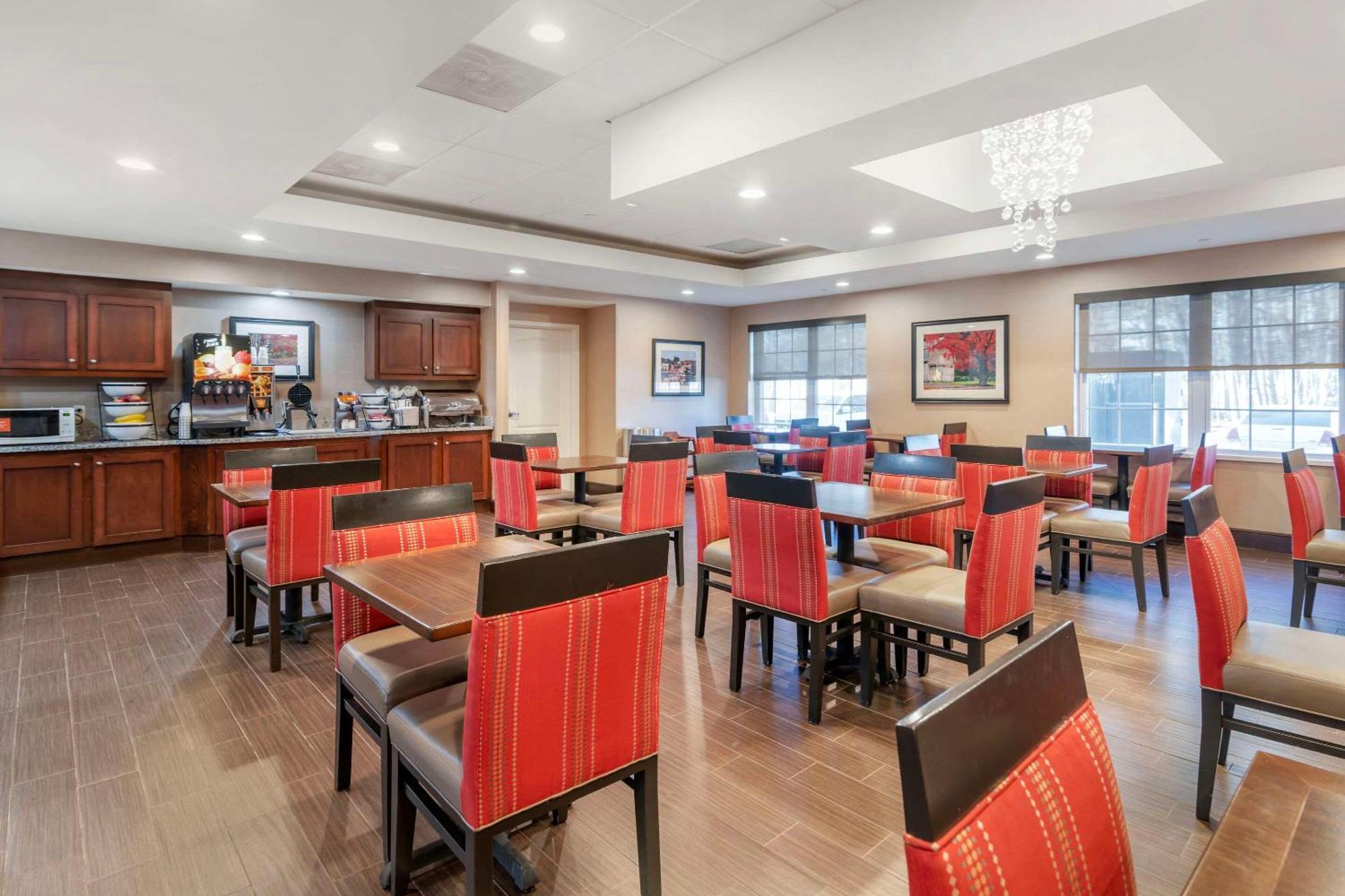 Comfort Inn & Suites Dover-Portsmouth Buitenkant foto