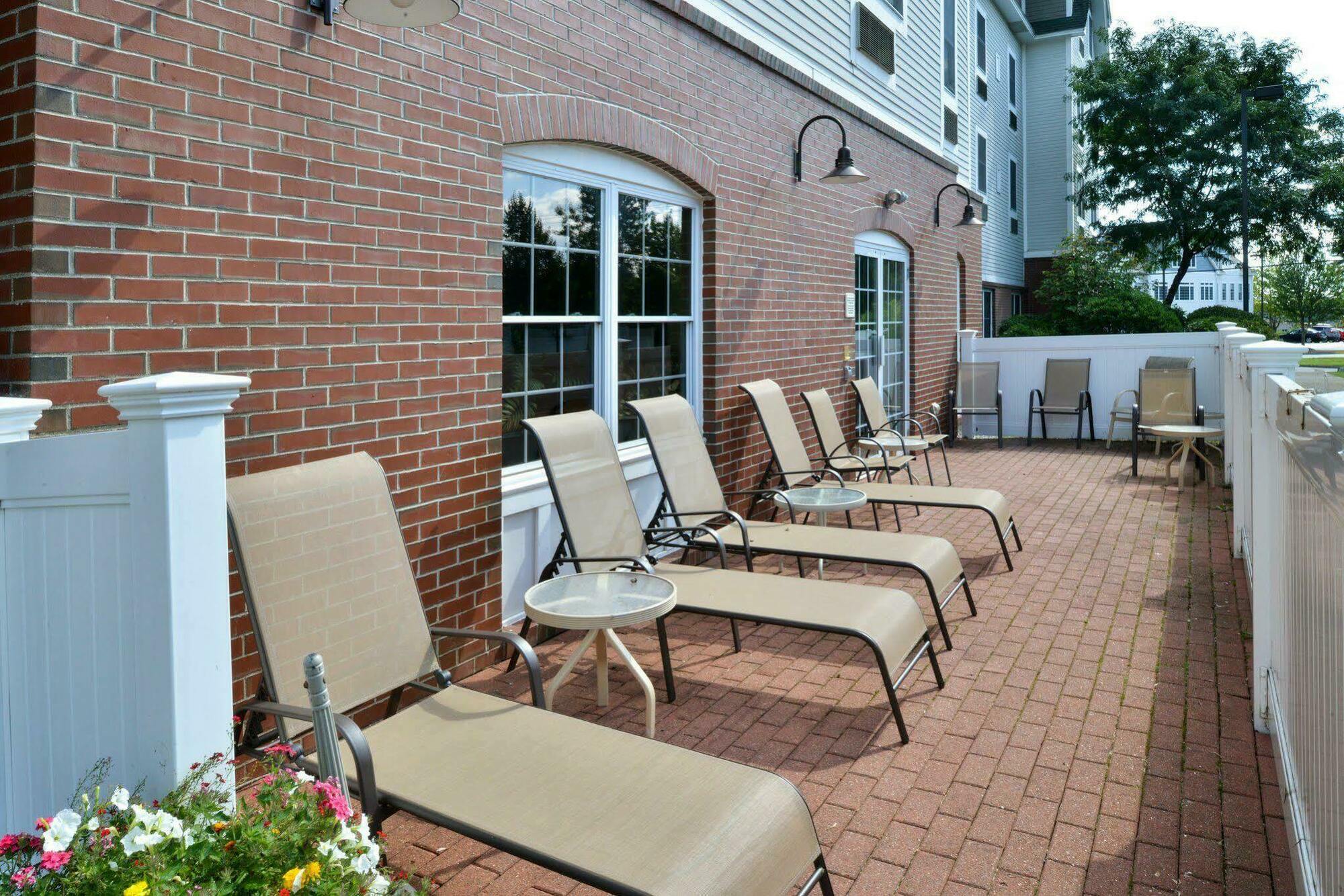 Comfort Inn & Suites Dover-Portsmouth Buitenkant foto